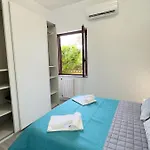 Blu Caletta - Waterfront With Garden *