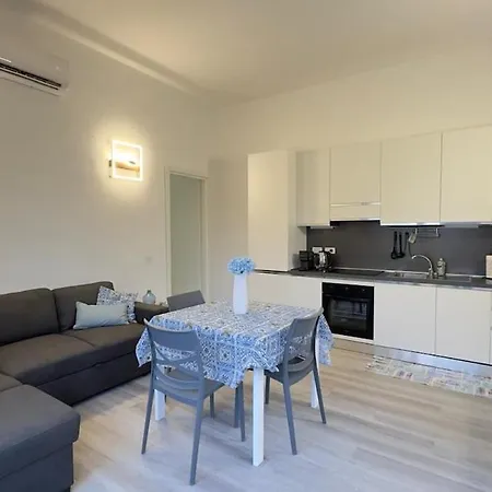 Apartment Blu Caletta - Waterfront With Garden *